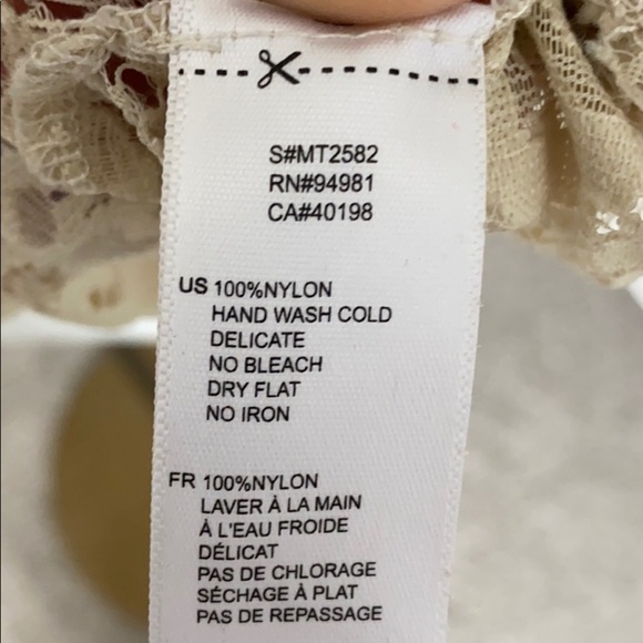 Forever 21  Blouse - Picture 4 of 4